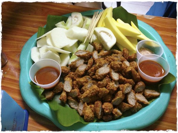 Nem Chua Ran — fried fermented pork