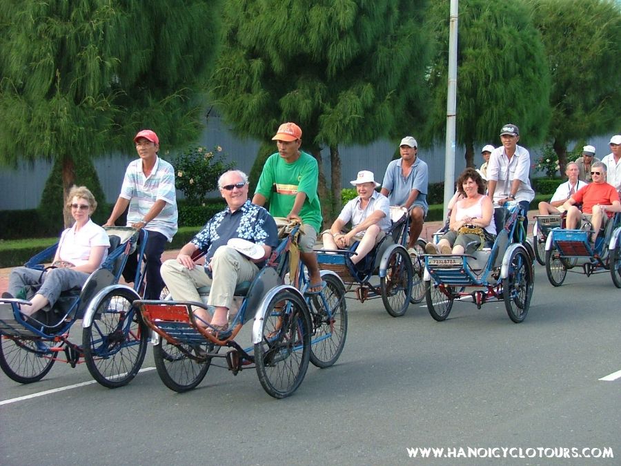 Cyclo tour group in Hanoi
